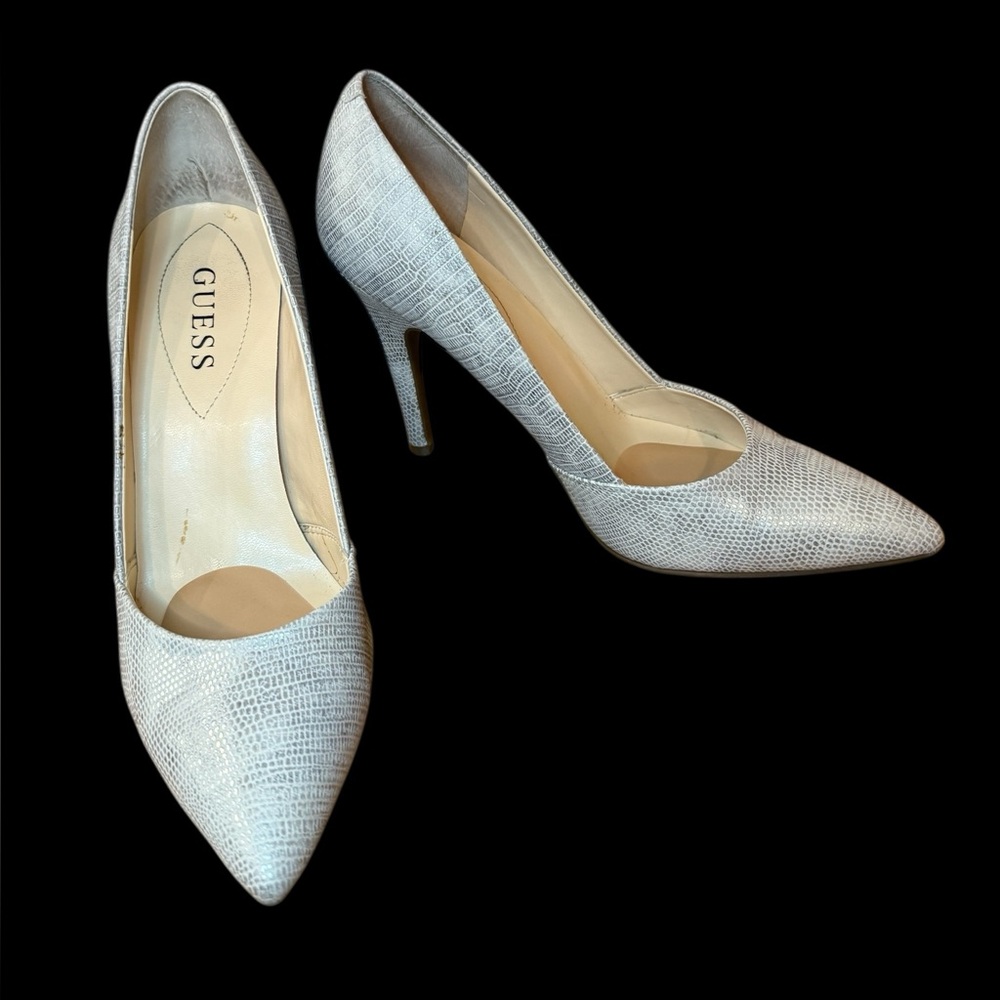 GUESS silvery white snakeskin pumps (8)